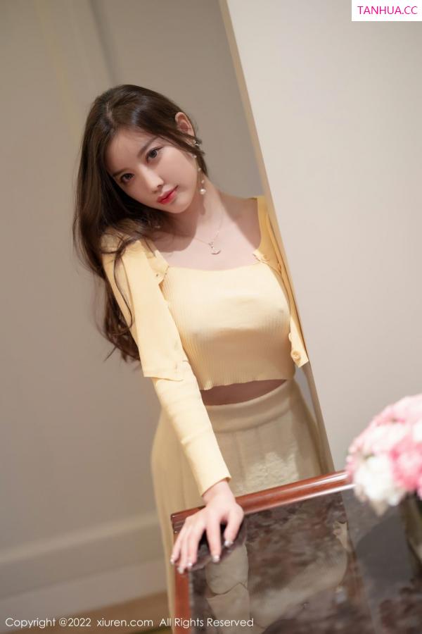 杨晨晨 sugar小甜心CC [XiuRen]高清写真图 2022.03.01 No.4654 杨晨晨Yome第7张图片